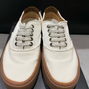 Saint Laurent Venice age